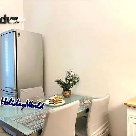 Luci A Due Passi Dal Mare By World 萨沃纳