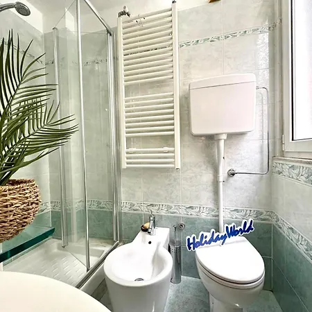 Luci A Due Passi Dal Mare By World 萨沃纳